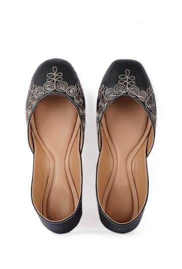 Amaya Black Dori Zari Embroidered Jutti